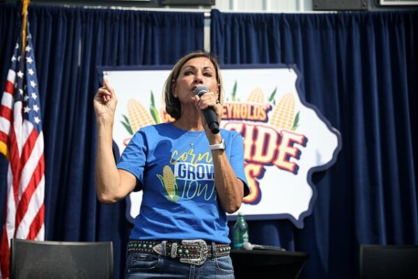 Popular Iowa Governor Kim Reynolds Makes Her Choice - New Conservative Post
